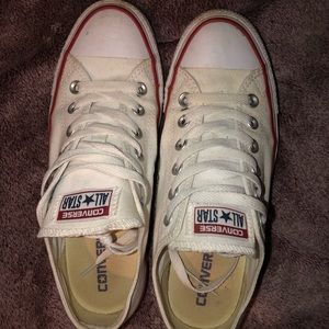 White converse, low top